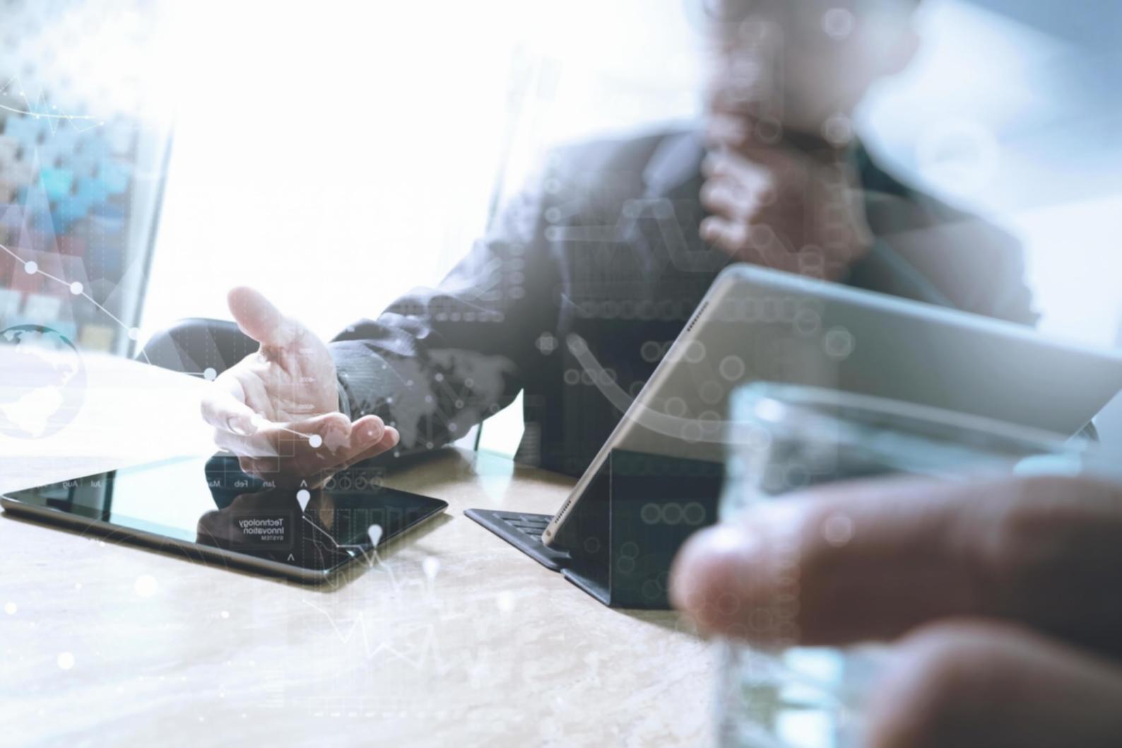 Analyse de données pour la sélection de mots-clés pertinents